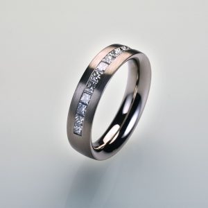 Wide Princess Ring